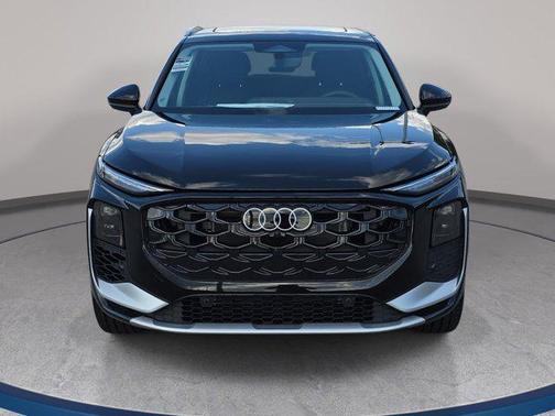 Mythos Black Metallic 2026 Audi Q3 S line