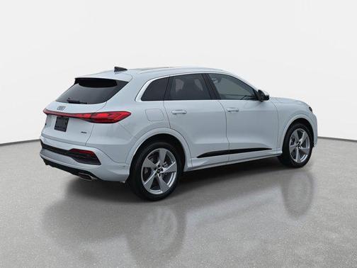 2025 Audi Q5 Prestige TFSI quattro S tronic