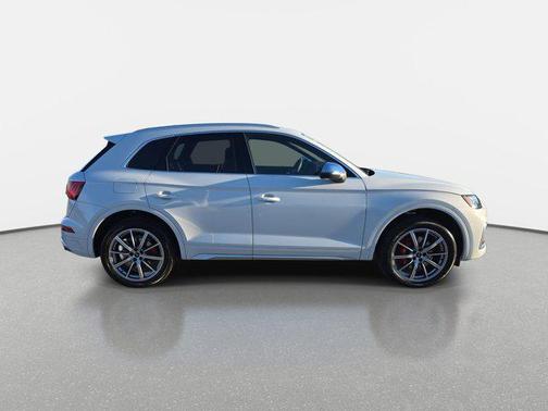 2025 Audi SQ5 3.0T Premium Plus
