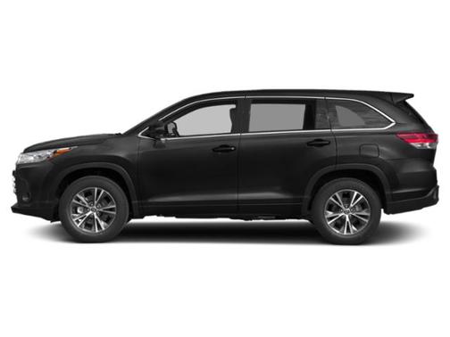 Midnight Black Metallic 2019 Toyota Highlander LE