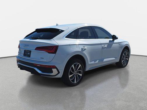 2023 Audi Q5 45 S line Premium