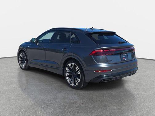 2025 Audi Q8 55 Premium Plus