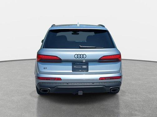 2025 Audi Q7 55 Prestige