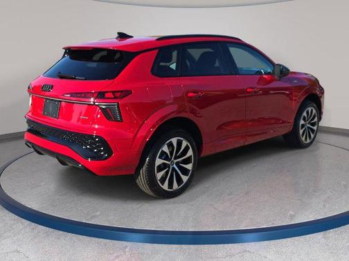 Progressive Red Metallic 2026 Audi Q3 TFSI quattro S tronic