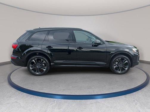 Mythos Black Metallic 2026 Audi Q7 55 Premium Plus
