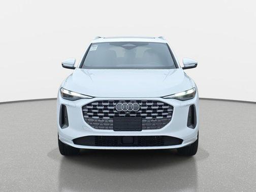 2025 Audi Q5 Premium TFSI quattro S tronic