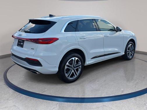 2025 Audi Q5 Premium Plus TFSI quattro S tronic