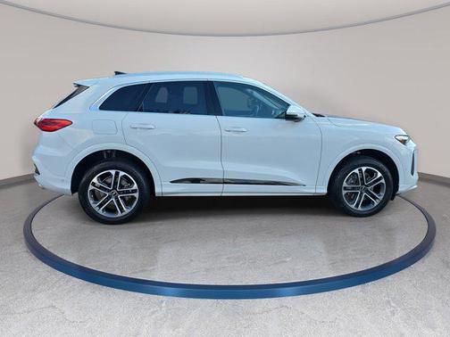 2025 Audi Q5 Premium Plus TFSI quattro S tronic