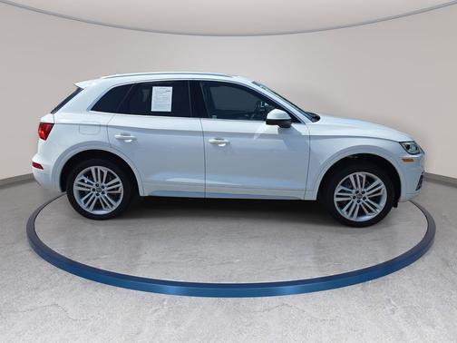 Ibis White 2018 Audi Q5 2.0T Premium Plus