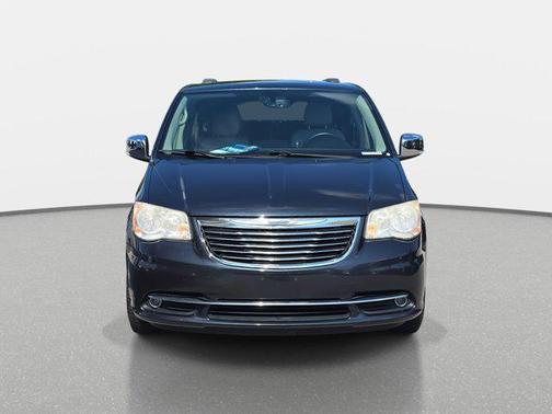 2014 Chrysler Town & Country Touring-L