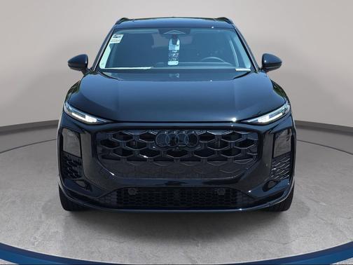 Mythos Black Metallic 2026 Audi Q3 TFSI quattro S tronic