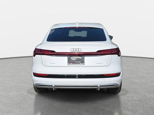 2022 Audi e-tron Sportback S line Premium