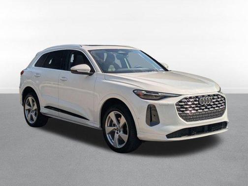 2025 Audi Q5 Premium Plus