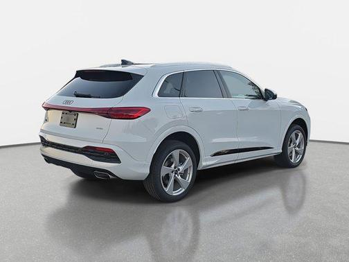 2025 Audi Q5 Premium Plus TFSI quattro S tronic