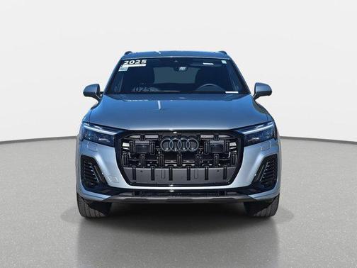 2025 Audi Q7 45 Premium Plus