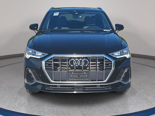 Mythos Black Metallic 2025 Audi Q3 Premium 45 TFSI S line quattro Tiptronic