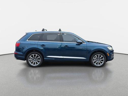 2019 Audi Q7 45 Premium Plus