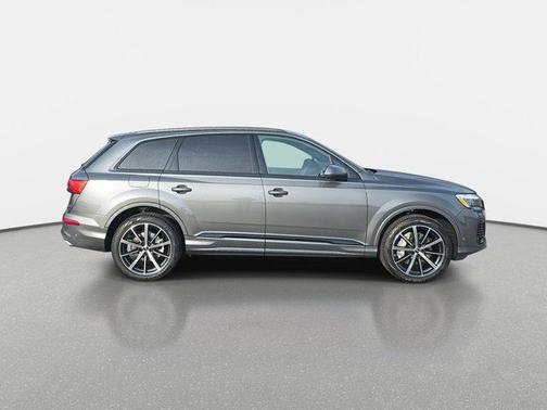 2026 Audi Q7 45 Premium Plus