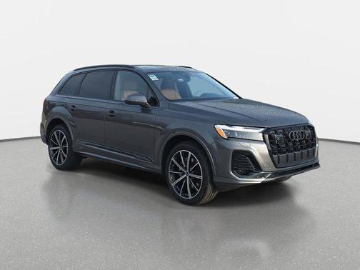 2026 Audi Q7 45 Premium Plus