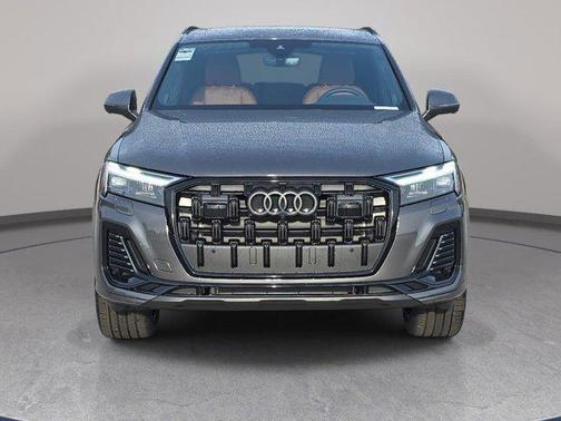 2026 Audi Q7 45 Premium Plus
