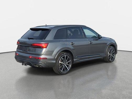 2026 Audi Q7 45 Premium Plus