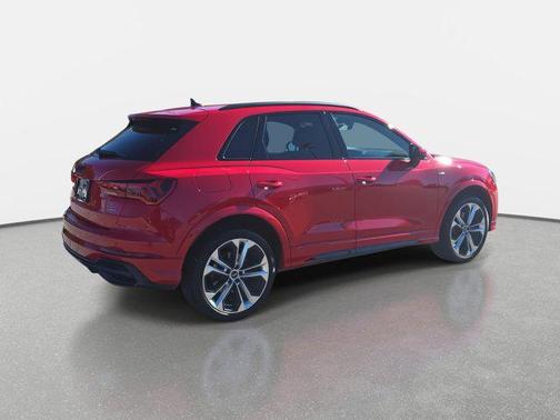 2022 Audi Q3 45 S line Premium Plus