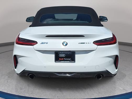 Alpine White 2025 BMW Z4 sDrive30i