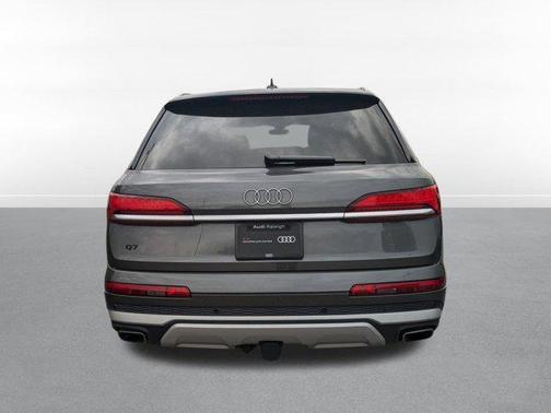 2025 Audi Q7 45 Premium Plus