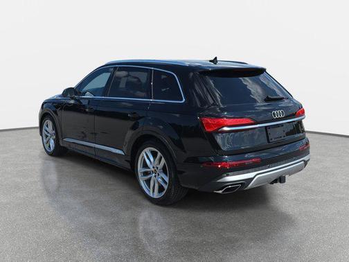 2025 Audi Q7 55 Premium Plus