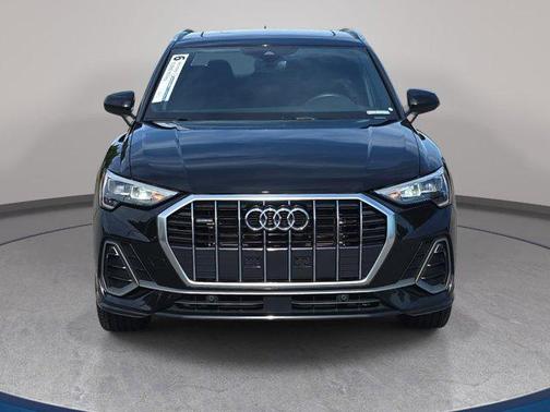 Mythos Black Metallic 2022 Audi Q3 45 S line Premium