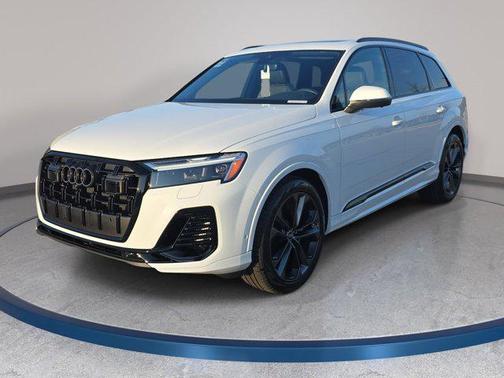 Glacier White 2026 Audi Q7 55 Premium Plus