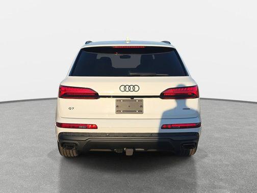 2026 Audi Q7 55 Premium Plus