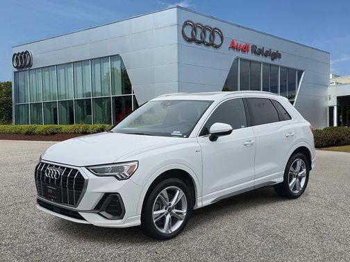 2023 Audi Q3 45 S line Premium Plus