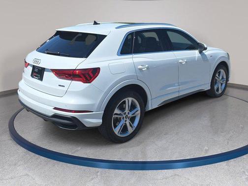 Glacier White Metallic 2023 Audi Q3 45 S line Premium Plus