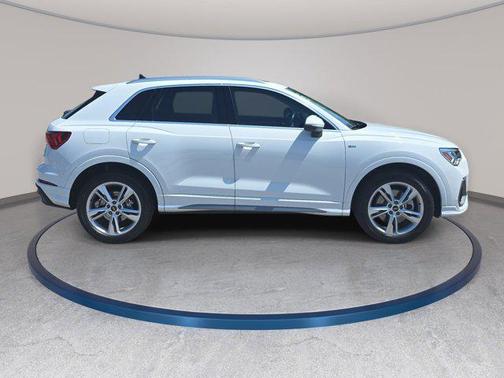 Glacier White Metallic 2023 Audi Q3 45 S line Premium Plus