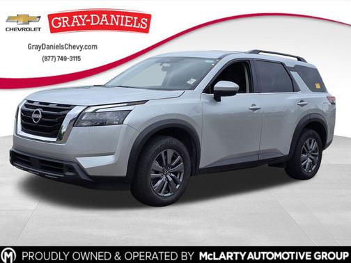 Brilliant Silver Metallic 2025 Nissan Pathfinder SV 4WD