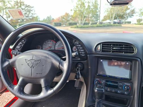 2000 Chevrolet Corvette Base