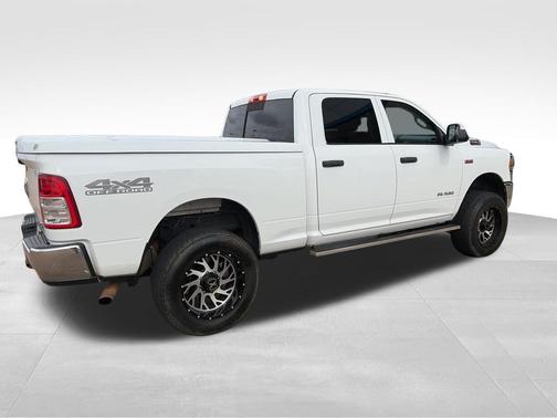 2020 RAM 2500 Tradesman Crew Cab 4x4 6'4' Box