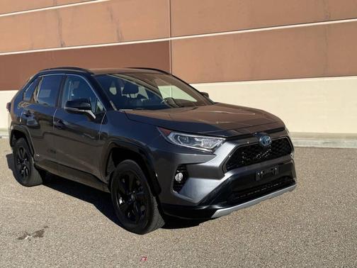 2021 Toyota RAV4 Hybrid SE