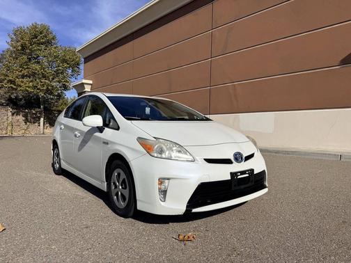 White 2012 Toyota Prius Two