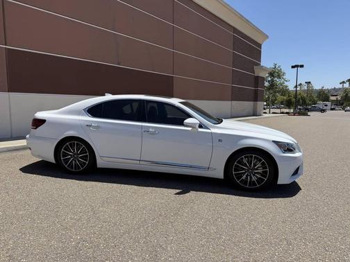 White 2016 Lexus LS 460 Base