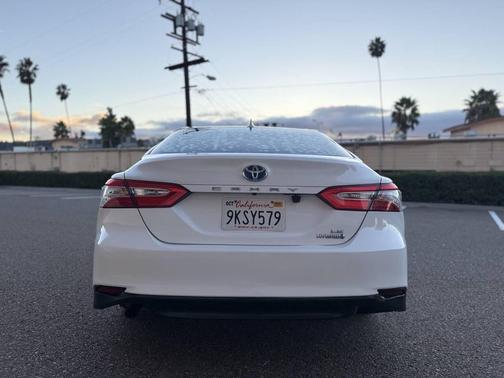 2020 Toyota Camry LE