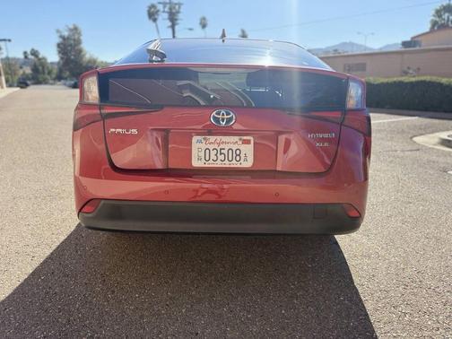 2019 Toyota Prius XLE