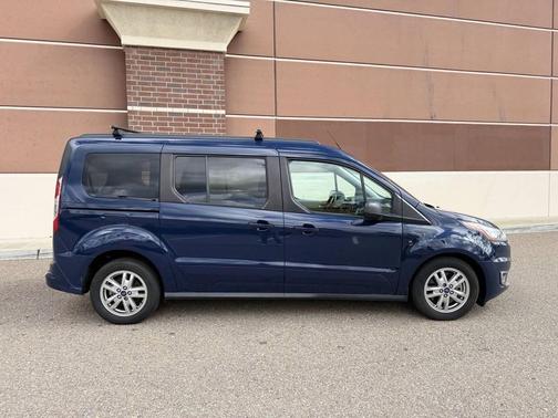 2019 Ford Transit Connect XLT w/Rear Liftgate