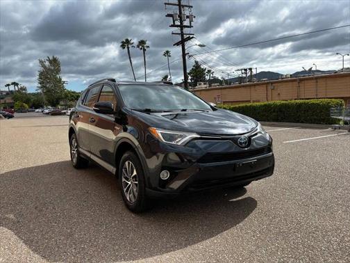 2018 Toyota RAV4 Hybrid XLE