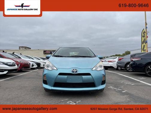 2014 Toyota Prius c Two