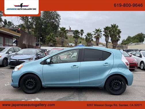 2014 Toyota Prius c Two