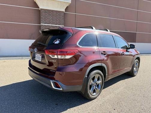 2017 Toyota Highlander Hybrid Platinum