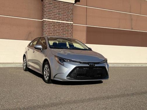 Silver 2022 Toyota Corolla LE