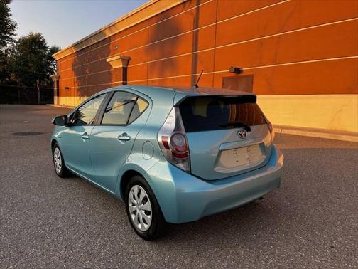 2014 Toyota Prius c Two